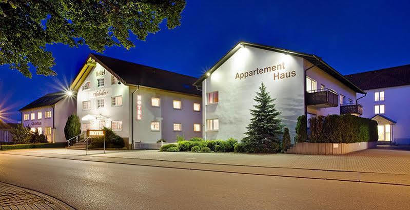 Hotel Heuboden Umkirch Exterior foto